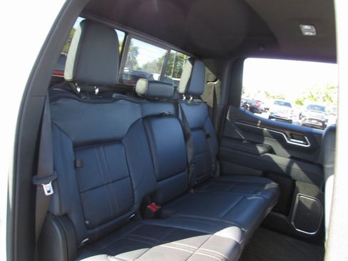 Used 2022 Chevrolet Silverado 1500 High Country w/ High Country Premium Package image 24