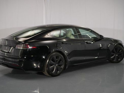 Used 2022 Tesla Model S image 10