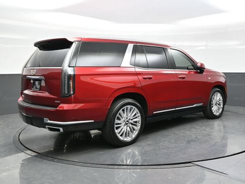 Certified 2025 Cadillac Escalade Premium Luxury w/ Touring Package AWD/4WD image 7
