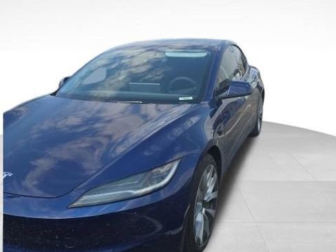 Used 2025 Tesla Model 3 Long Range AWD/4WD image 5