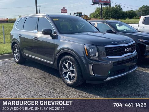 Used 2022 Kia Telluride EX w/ Towing Package FWD image 1