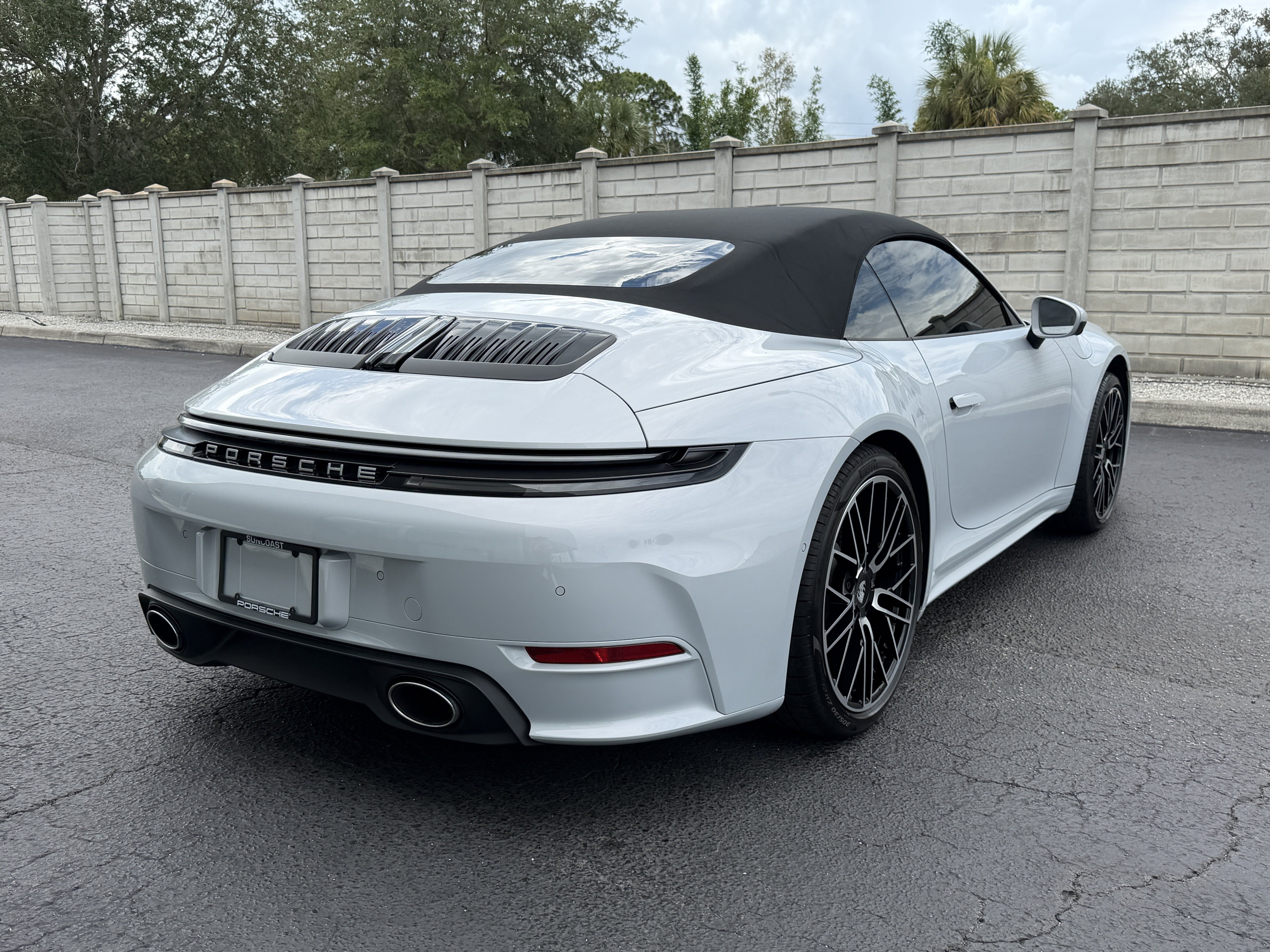 Certified 2026 Porsche 911 Carrera RWD image 6