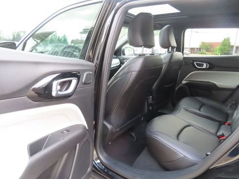 Used 2026 Jeep Compass Limited w/ Sun, Sound & Navigation Group AWD/4WD image 21