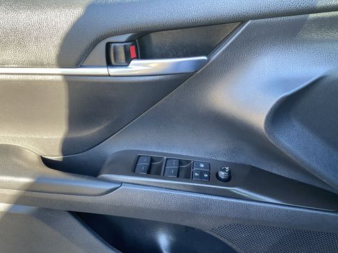 Used 2021 Toyota Camry LE image 16