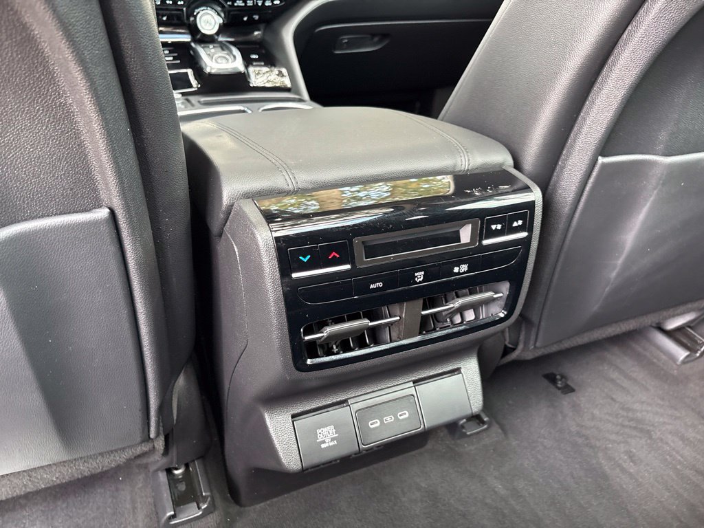 Used 2025 Acura MDX FWD image 27