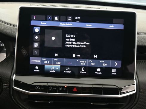 Used 2023 Jeep Compass Altitude image 23