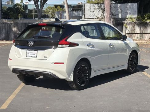 Used 2024 Nissan Leaf SV Plus image 6