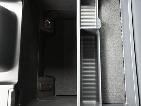 New 2025 Ford Expedition Tremor image 40