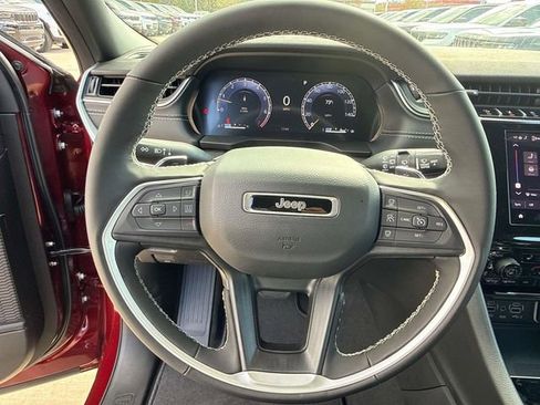 New 2025 Jeep Grand Cherokee Altitude RWD image 15