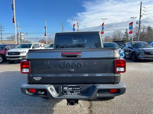 Used 2021 Jeep Gladiator Willys image 4