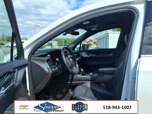Used 2023 Cadillac XT6 Premium Luxury image 13