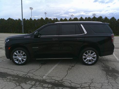 Used 2021 Chevrolet Tahoe High Country image 2
