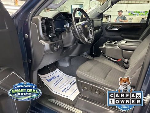 Used 2022 Chevrolet Silverado 1500 LT image 6