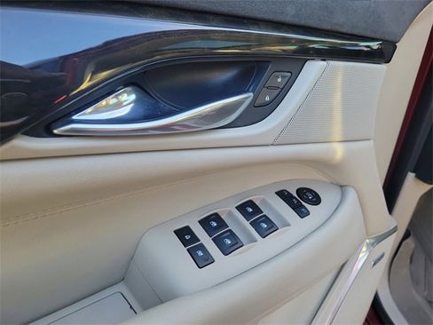 Used 2020 Cadillac Escalade Luxury w/ Escalade Sport Edition image 28