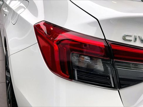 Used 2024 Honda Civic Touring image 28