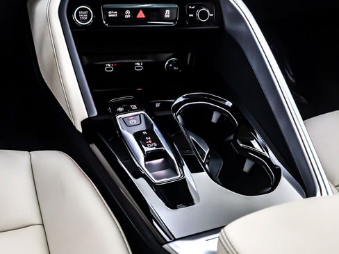 New 2025 Audi Q5 Premium image 6