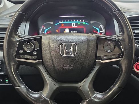 Used 2021 Honda Pilot Touring image 18