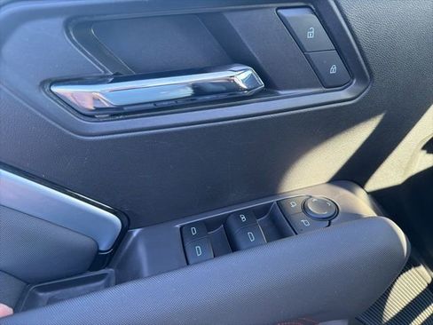 Used 2023 Chevrolet Colorado Z71 w/ Z71 Convenience Package 2 image 18