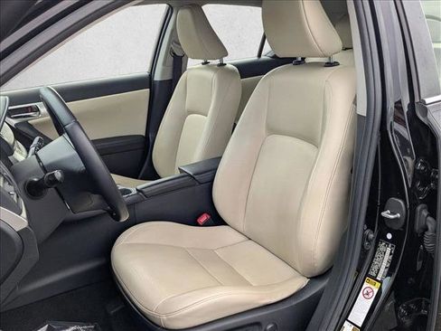 Used 2013 Lexus CT 200h image 15