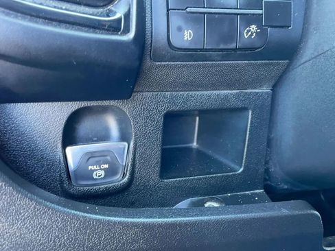 Used 2023 RAM ProMaster 2500 w/ Convenience Group FWD image 19