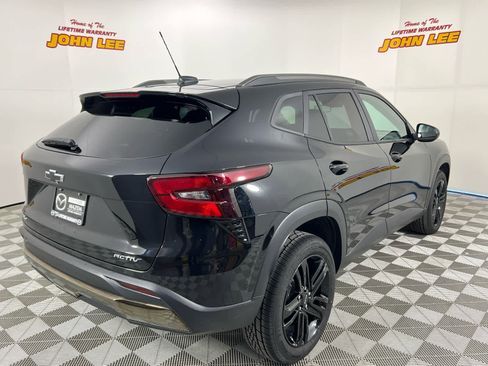 Used 2024 Chevrolet Trax ACTIV image 6