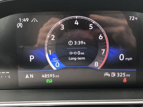 Used 2025 Volkswagen Jetta SE FWD image 24
