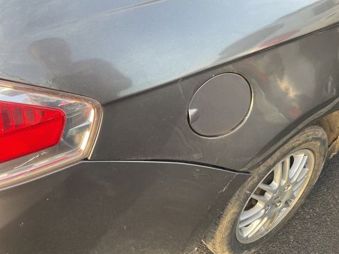 Used 2010 Ford Focus SE image 7