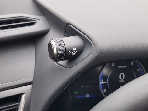 Used 2021 Lexus UX 200 w/ Premium Package image 39