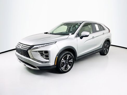 Used 2025 Mitsubishi Eclipse Cross AWD image 3