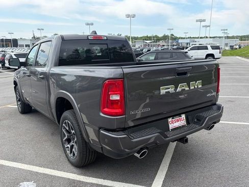 New 2026 RAM 1500 Laramie AWD/4WD image 4