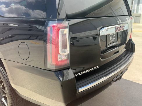 Used 2018 GMC Yukon XL Denali w/ Open Road Package AWD/4WD image 13