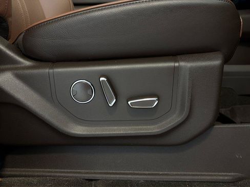 Used 2023 Ford Expedition Max King Ranch AWD/4WD image 31