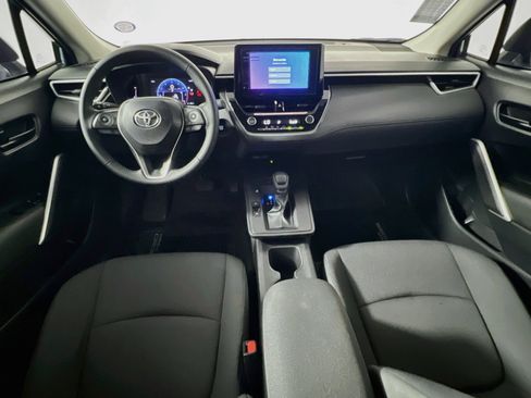 Used 2026 Toyota Corolla Cross LE w/ Moonroof Package FWD image 28