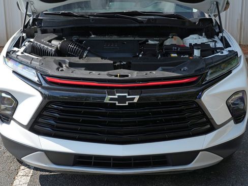 Used 2023 Chevrolet Blazer LT FWD image 7