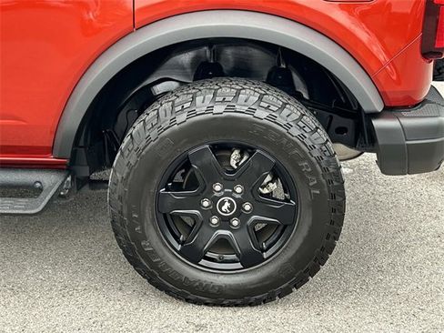 Certified 2023 Ford Bronco Black Diamond image 12