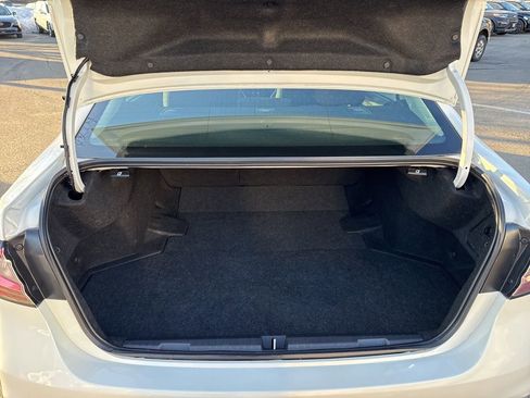 Used 2023 Subaru Legacy Premium image 23