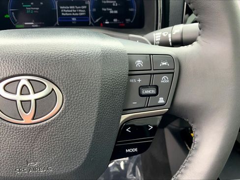Used 2026 Toyota Camry XSE AWD/4WD image 25