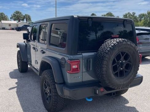Used 2024 Jeep Wrangler Willys image 2