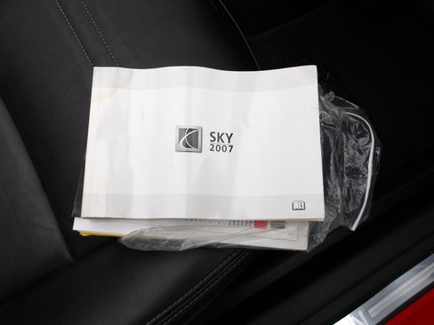 Used 2007 Saturn Sky 2dr Conv w/ Premium Trim Pkg image 27