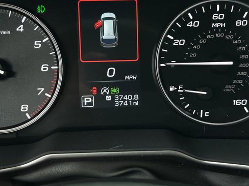 Certified 2025 Subaru Outback Limited image 26