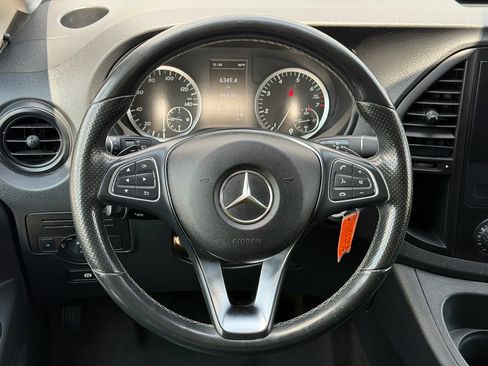 Used 2016 Mercedes-Benz Metris Passenger image 14