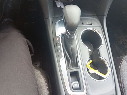 Used 2024 Chevrolet Equinox LT image 19