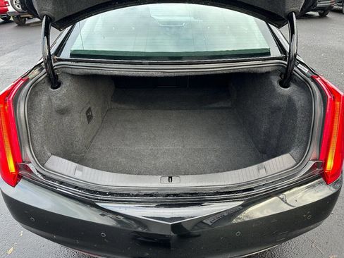 Used 2013 Cadillac XTS Premium image 17