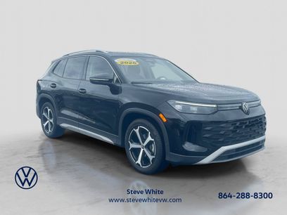 Certified 2026 Volkswagen Tiguan SE w/ Panoramic Sunroof Package