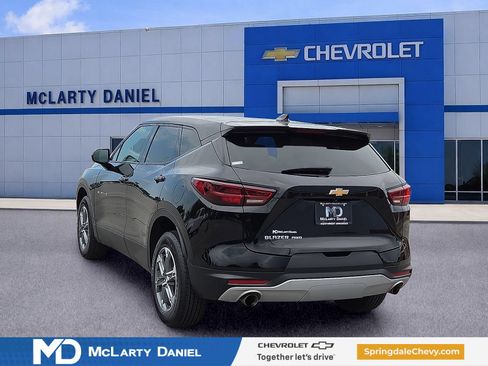 Used 2025 Chevrolet Blazer LT AWD/4WD image 4