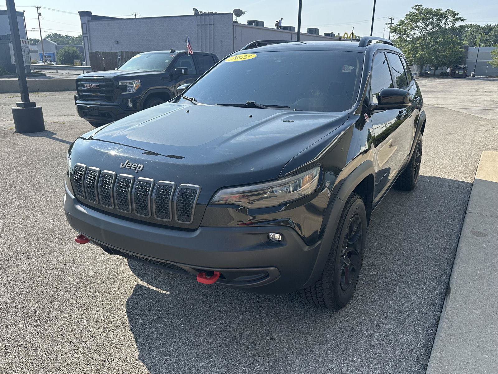 Used 2022 Jeep Cherokee Trailhawk w/ Premium Leather Package AWD/4WD image 5