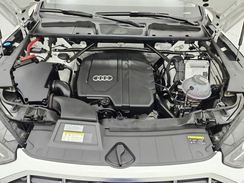 Used 2023 Audi Q5 2.0T Premium w/ Convenience Package AWD/4WD image 16