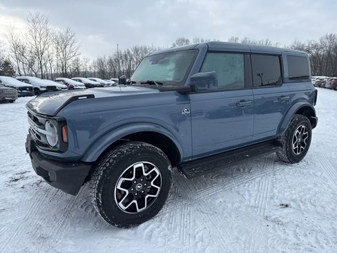 Used 2025 Ford Bronco Outer Banks image 4