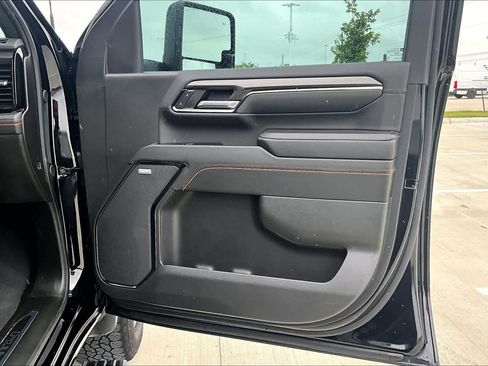 Used 2024 GMC Sierra 2500 AT4 w/ AT4 Premium Plus Package AWD/4WD image 20