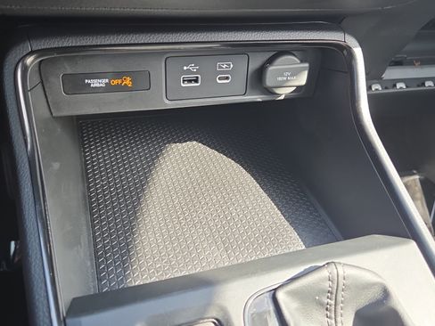 Certified 2024 Honda CR-V EX image 28